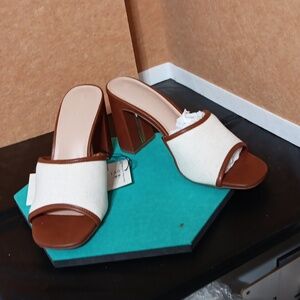 The Drop Brown and Cream Women's Slide Sandals